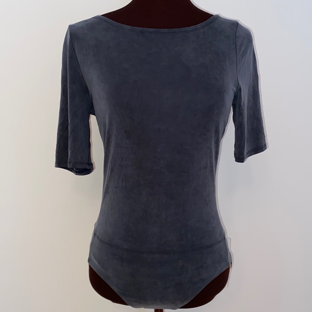 lululemon lab Restore Bodysuit Melanite Size 8 NWT
